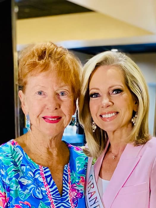 Shannon Bream with her mother Marie Norris